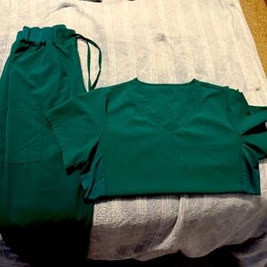 Hunter green size medium scrub set